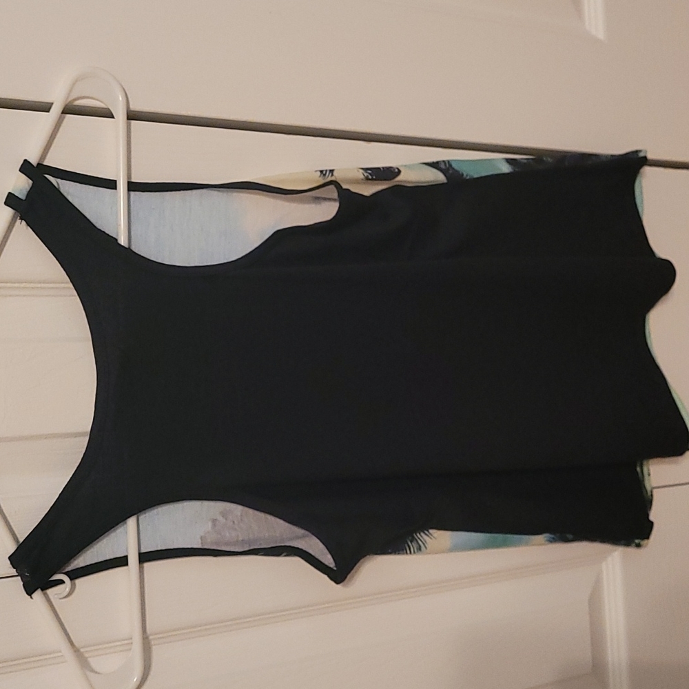 Beachy Top - Picture 4 of 4